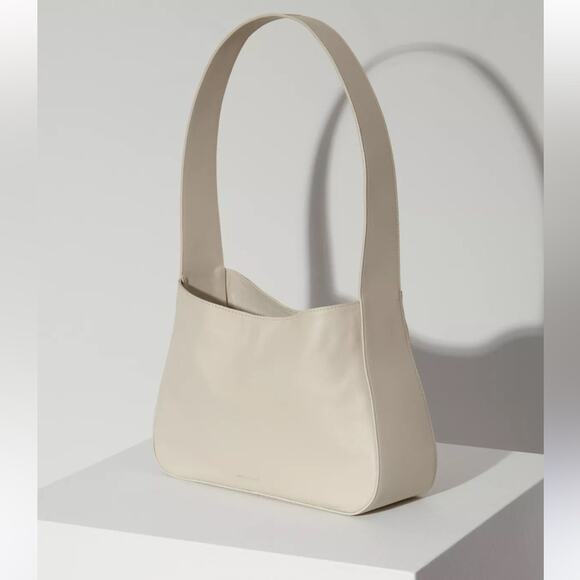 Janessa Leone Ayla Regenerative Leather Shoulder Bag - Gold - Picture 4 of 7